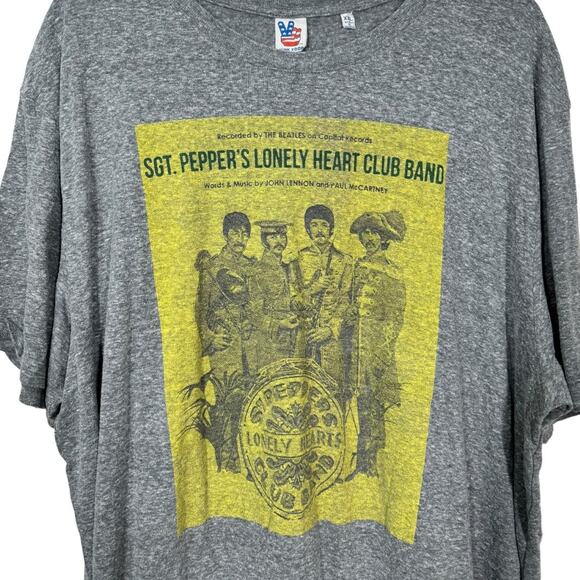 Junk Food Beatles Sgt Pepper's Lonely Heart Club Band Tee XXL New Gray Soft - Picture 2 of 5